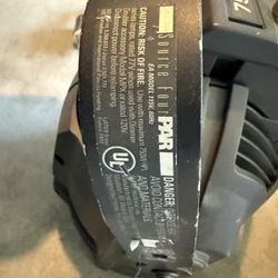 750 Watt Source four Par Light