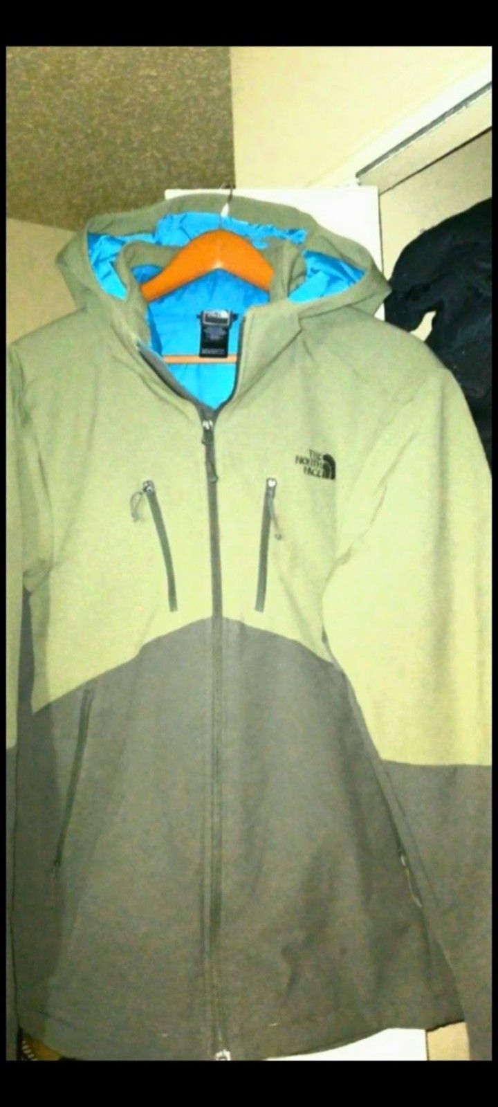 North Face Thick Denali Fleece Coat XXL or other N. F. jackets, Vest, UGG Boots, Jordan Dub Zero or 6 Rings, Levi's Jeans, ask for your size first
