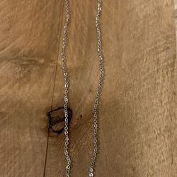 Silver Small Leaf Necklace