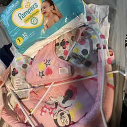 Diapers & Minnie Mouse Bouncer