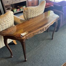 CONSOLE TABLE Traditional Console Table - SKU: 7JY38F