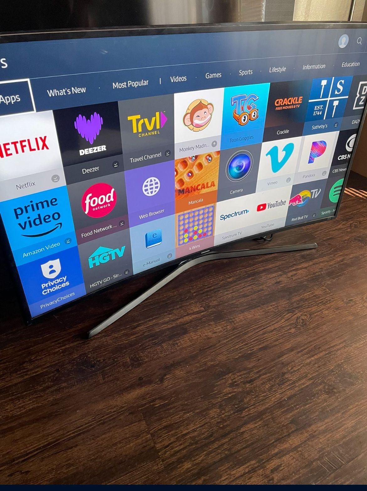 55”Samsung 4K 2160p SUHD Smart Tv 120hz Model UN55JS7000