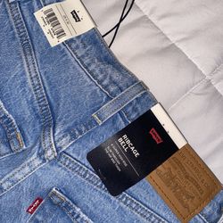 Levi's Light Blue Ribcage Bell Jeans. NWT