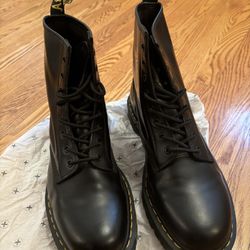 Dr martens 1460 Bex smooth Leather lace Up boots Size 14