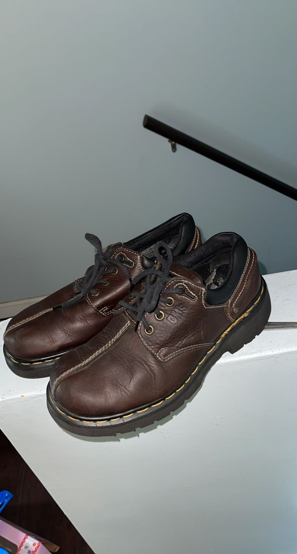 Vintage Dr. Martens 9830 (made in England) Brown Leather Lace-Up Vintage Original Dr. Martens England Brown Oxford Shoes  main image 3