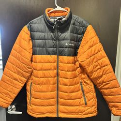 Columbia Men’s large Powder Lite II Jacket