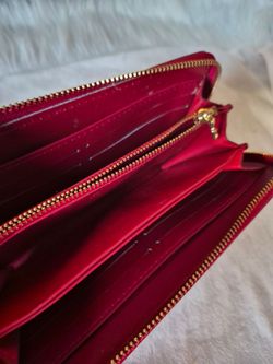 Red wallet