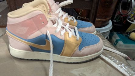 Jordan  size 7y
