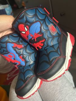 Spider man snow boots size 7C