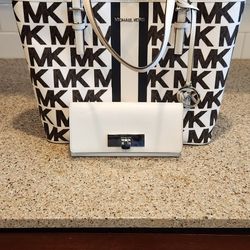Michael Kors Purse And Wallet 
