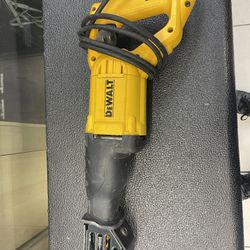 DEWALT 10-Amp Corded Variable Speed Reciprocating Saw