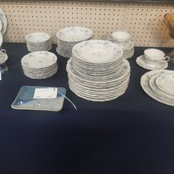 63 Pieces Of Fine China - Blue Garland 