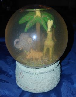 Carter's Yoko Ono Lennon Snowglobe