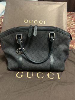 Authentic Gucci CC bag!