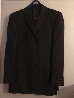 Burberry men's suit 42r new with tags