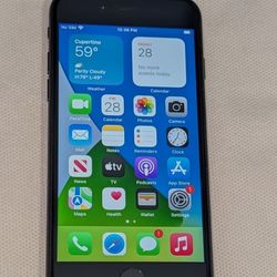 VERY NICE APPLE iPhone 7 UNLOCKED CELL PHONE