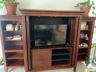 Three piece entertainment center
