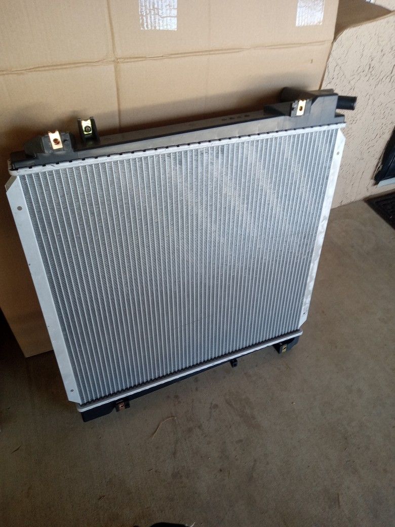 05 Ford Explorer Radiator