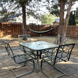 outdoor table set 