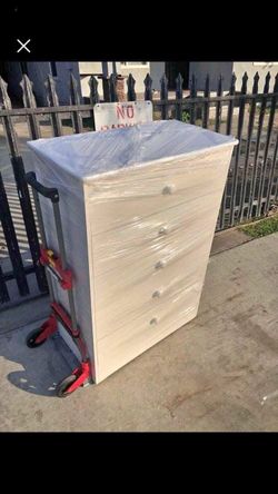 Dresser 5 drawers