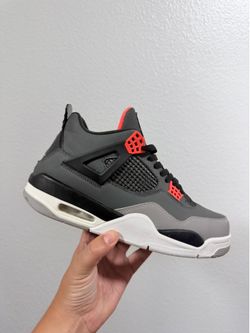 Jordan retro 4 grey