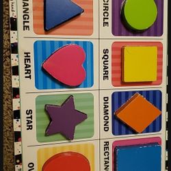 Melissa and Doug chunky puzzle SHAPES 
Used condition 
Ages 2 + 
