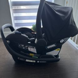 Graco SnugRide SnugFit 35 Infant Car Seat with Anti-Rebound Bar
