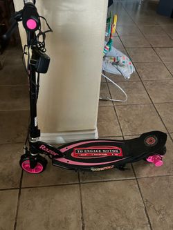 Girls Razor Electric Scooter new without box