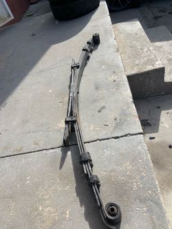 Leaf Spring, left side Toyota Tacoma 2005-15