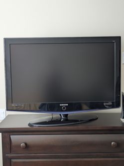 Samsung 40" & Toshiba 19" TV/DVD Combo