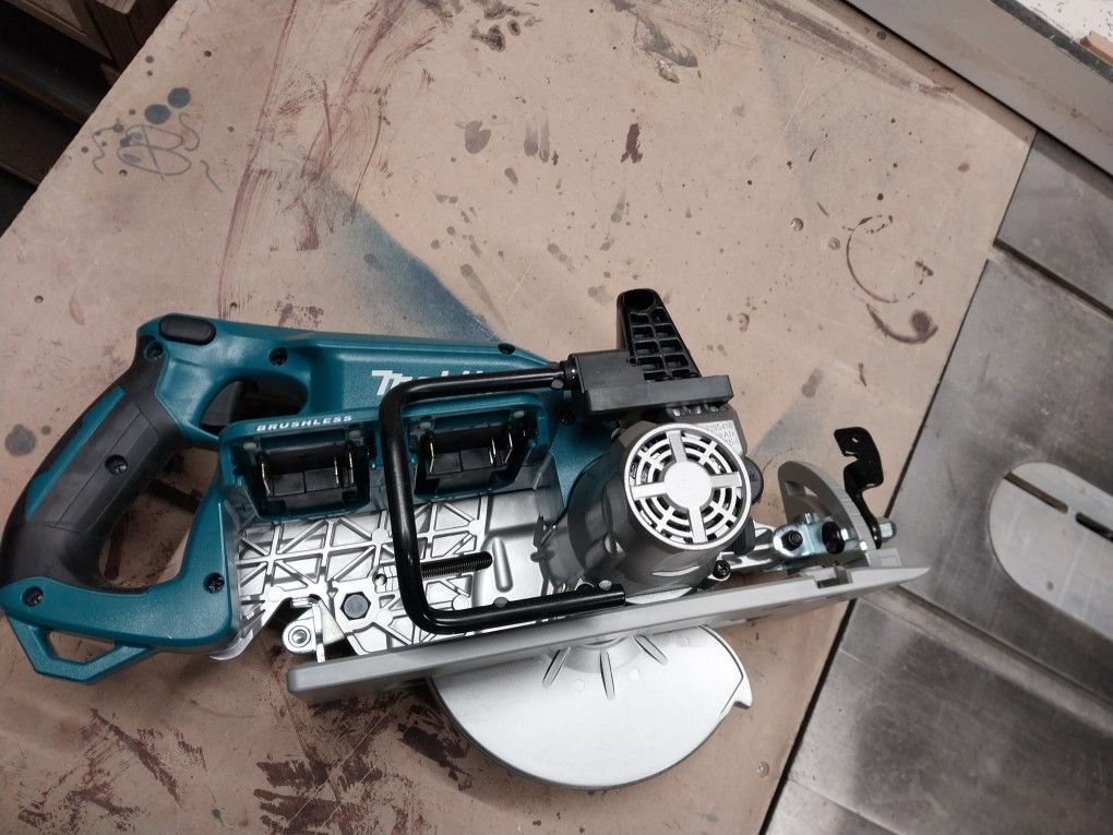 Makita Circular Saw 7 1/4