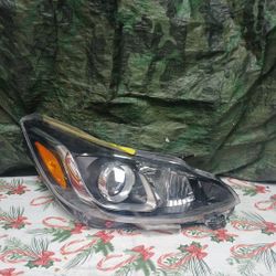 2016-22 Chevy Spark Right Headlight 