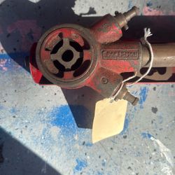 Pipe Threader And Dies And Holder 