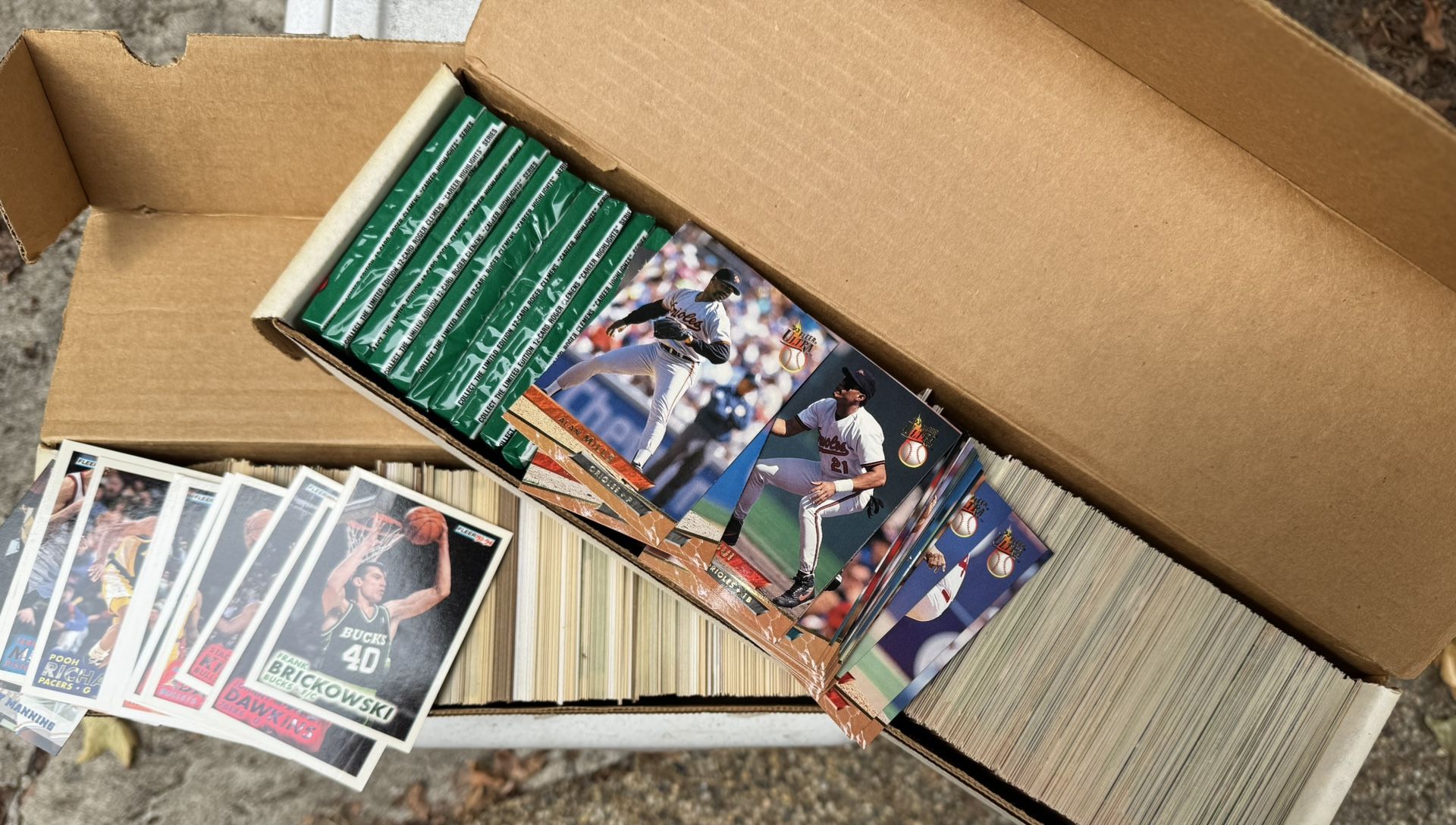 Baseball Basketball Football And Hockey Sports Cards