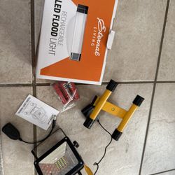 Rechargeable LED Flood Light
