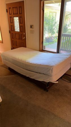 Reclining bed / Hospital bed