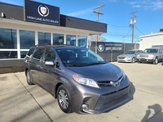 2019 TOYOTA SIENNA