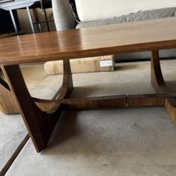 Article Center Table 