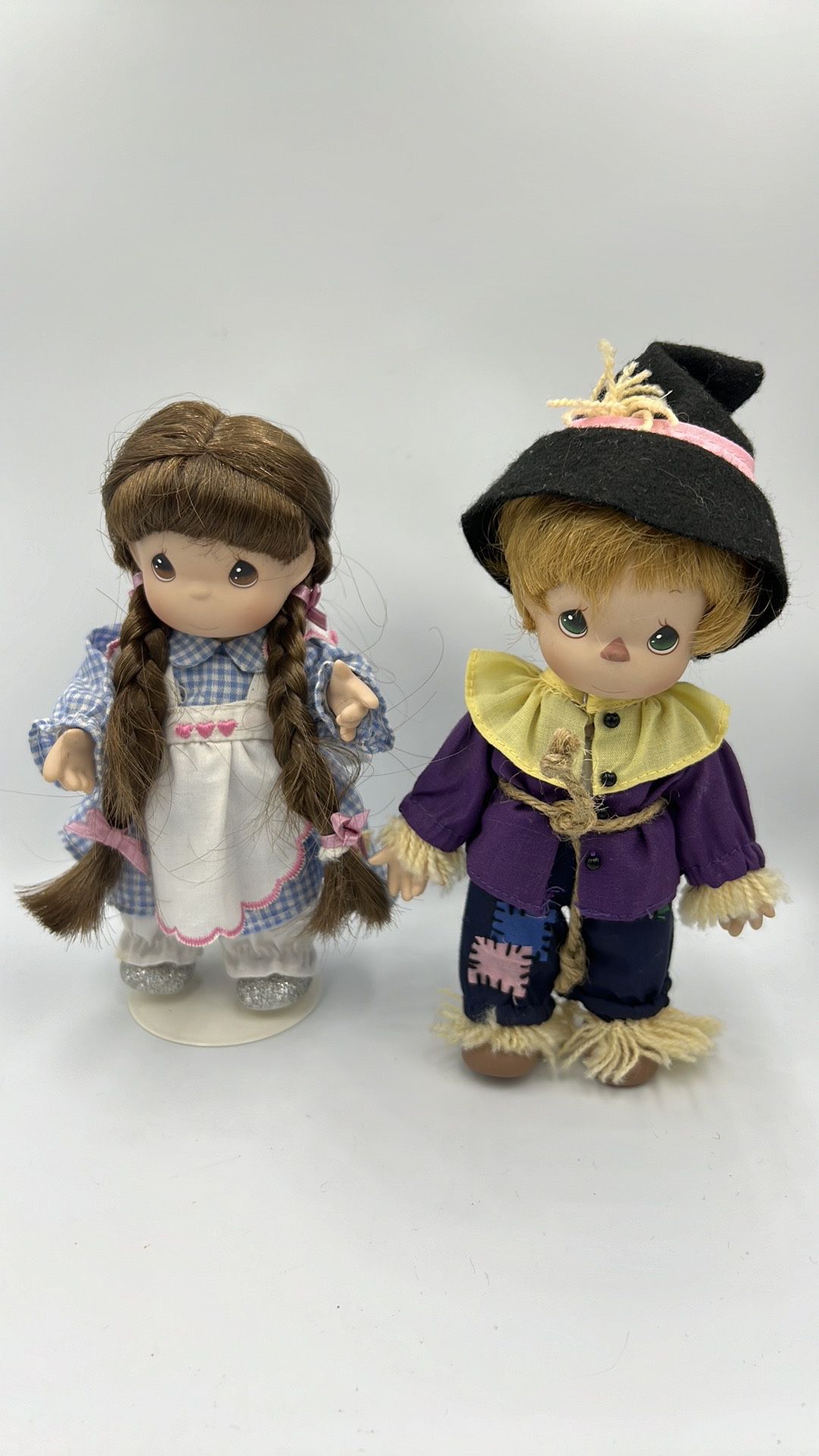 Dorothy and scarecrow, precious moments vintage dolls, signed wizard of oz