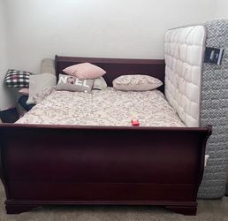 Queen Bed Frame $30
