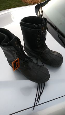 Samco steal toe freezer Boots and shin guard size 9