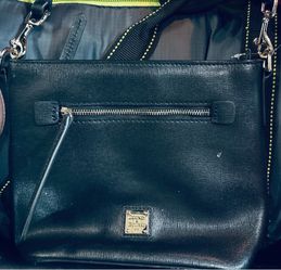 Black vintage dooney and bourke purse