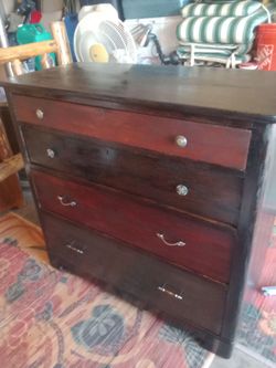 Beautiful Antique 4 drawer dresser