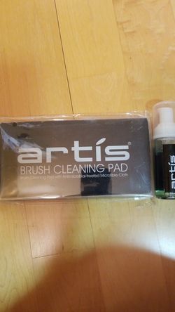 NEW Artis Brush Cleaning Pad And Brush Foaming Cleanser