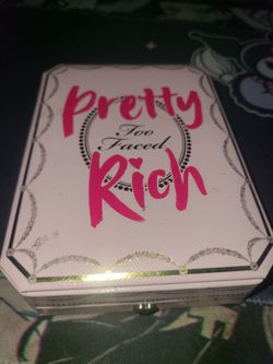 Too faced palette