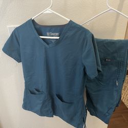 Women's Scrubs