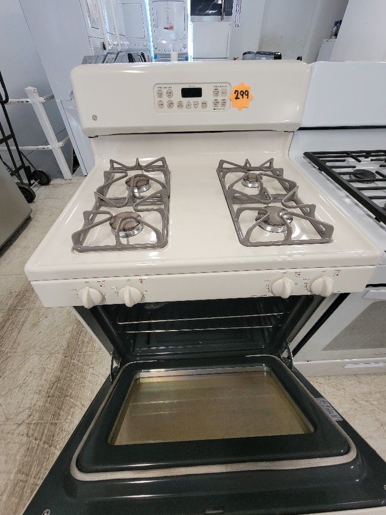 Ge Gas Stove Used Good Condition With 90day's Warranty for Sale in