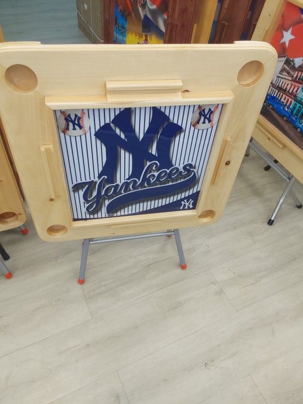 Domino Table