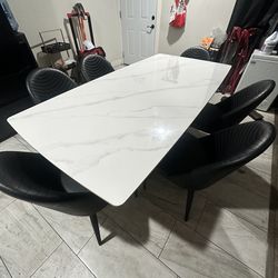 Modern Marble-Style Dining Table Set – From Curaçao