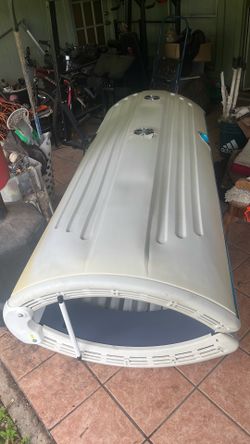 Tanning bed  Sun Quest Pro